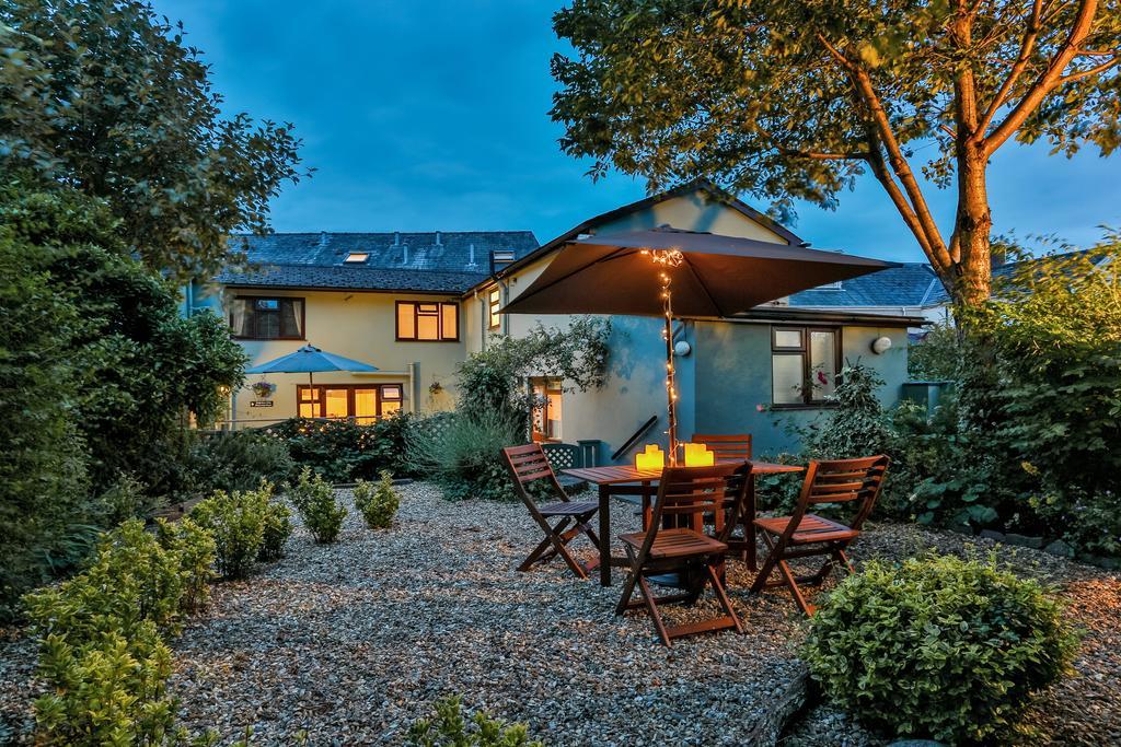 The Coach House Brecon Hotel ภายนอก รูปภาพ