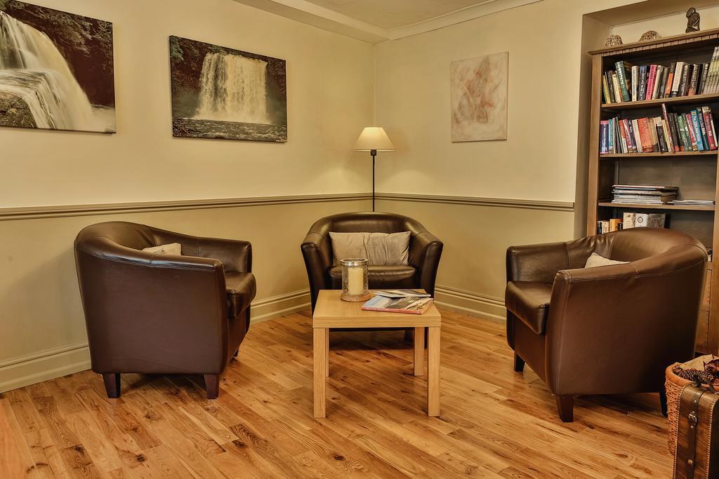 The Coach House Brecon Hotel ภายนอก รูปภาพ