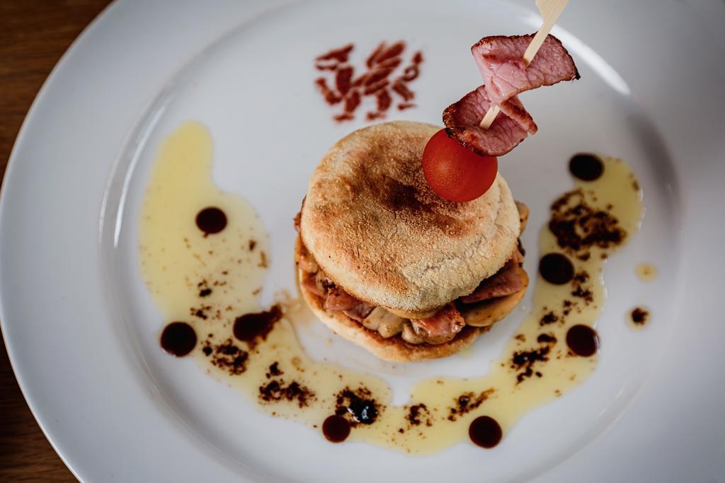 The Coach House Brecon Hotel ภายนอก รูปภาพ